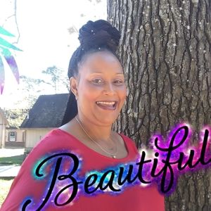 Meet your Posher, Dedria